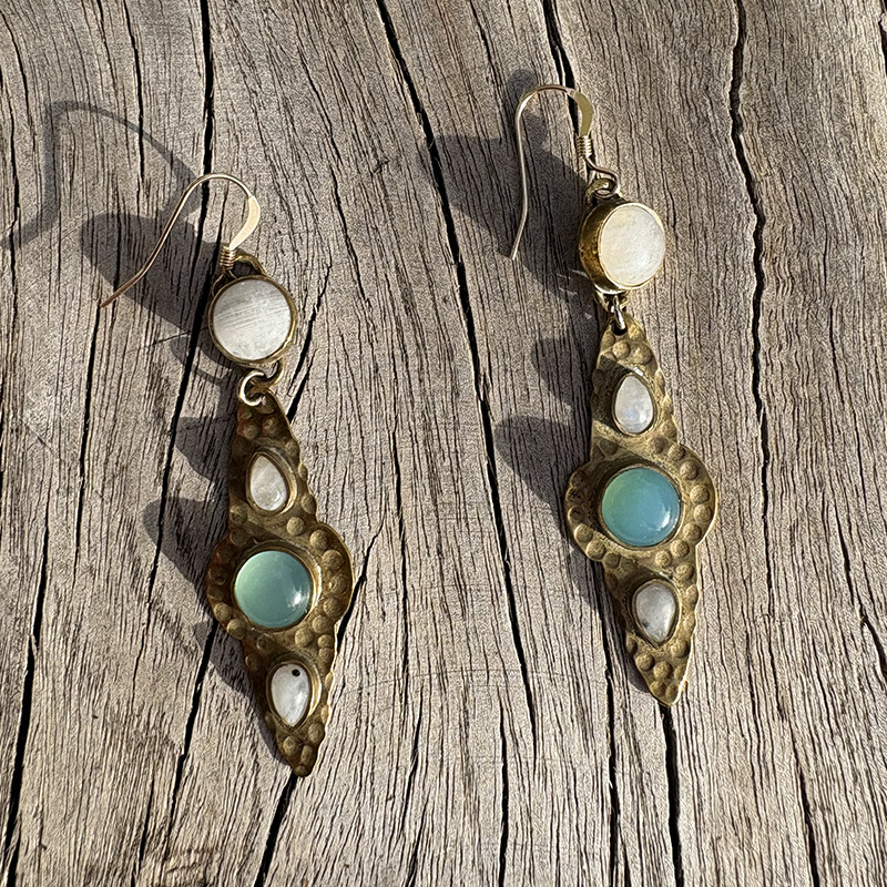 boucles pendantes laiton pierres
